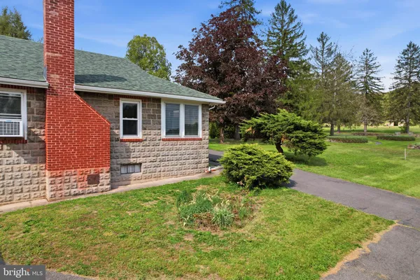 $215,000 | 11319 Dehaven Road Northeast, Cumberland, MD 21502