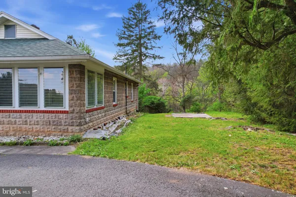 $215,000 | 11319 Dehaven Road Northeast, Cumberland, MD 21502