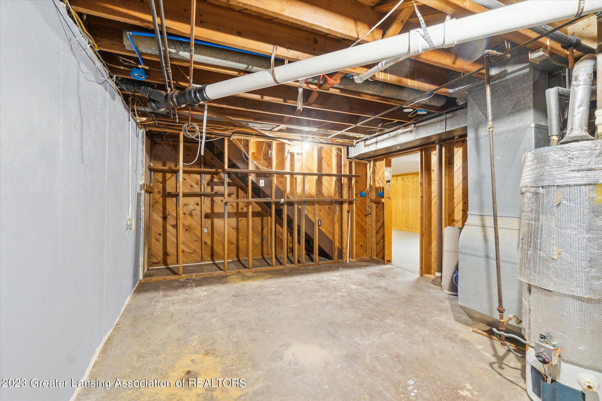 3337 Robinson Road Jackson, MI 49203 - Photo 39 of 48 37-3337-Robinson-Rd-Jackson-MI-49203-Win