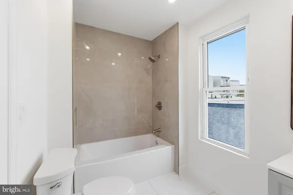 $2,875 | 213 Hermitage Street, Philadelphia, PA 19127