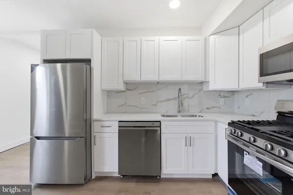 $2,875 | 213 Hermitage Street, Philadelphia, PA 19127