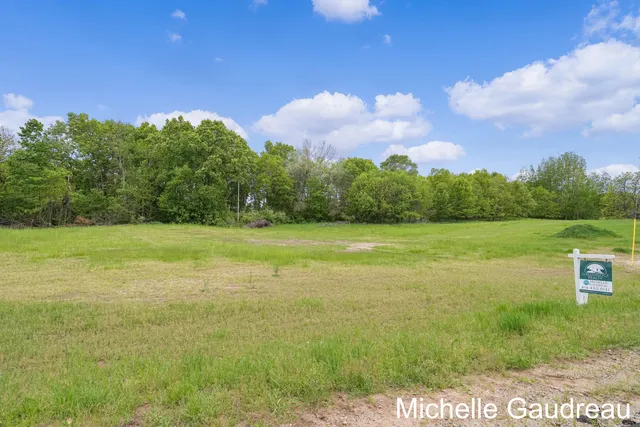 $94,900 | 1 Leaf Lane, Freeport, MI 49325