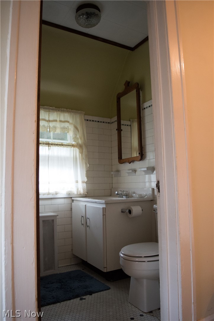 1612 West Schaaf Road Cleveland, OH 44109 - Photo 15 of 30 Gallery Image 15