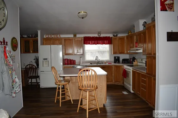 $395,000 | 2252 East 300 North, St. Anthony, ID 83445