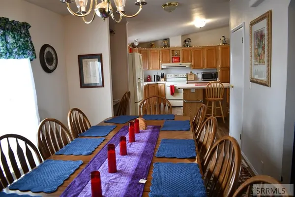 $395,000 | 2252 East 300 North, St. Anthony, ID 83445
