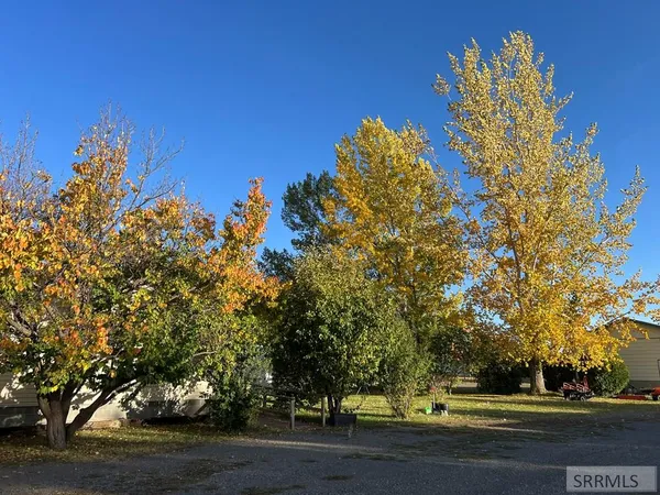 $395,000 | 2252 East 300 North, St. Anthony, ID 83445