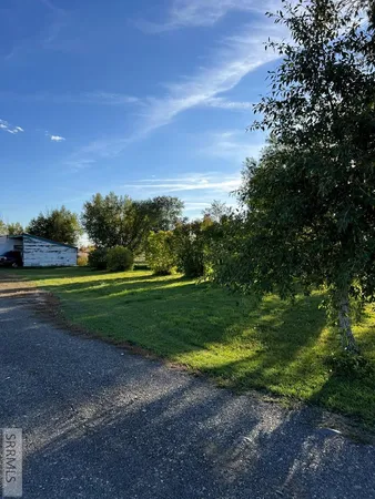 $395,000 | 2252 East 300 North, St. Anthony, ID 83445