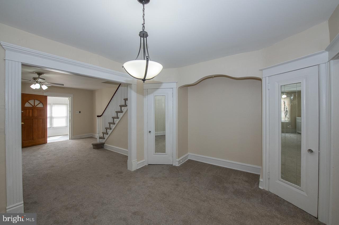 225 Kingston Road Upper Darby, PA 19082 - Photo 15 of 50