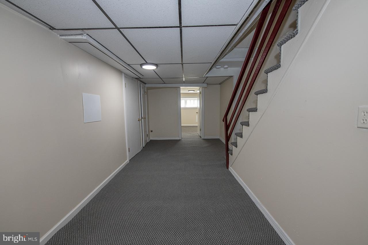 225 Kingston Road Upper Darby, PA 19082 - Photo 33 of 50
