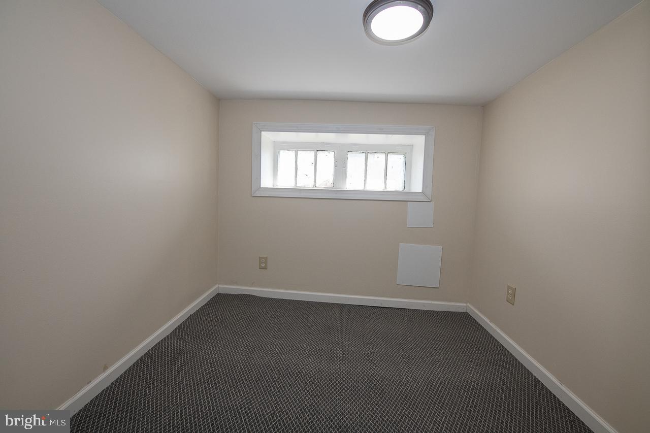 225 Kingston Road Upper Darby, PA 19082 - Photo 37 of 50