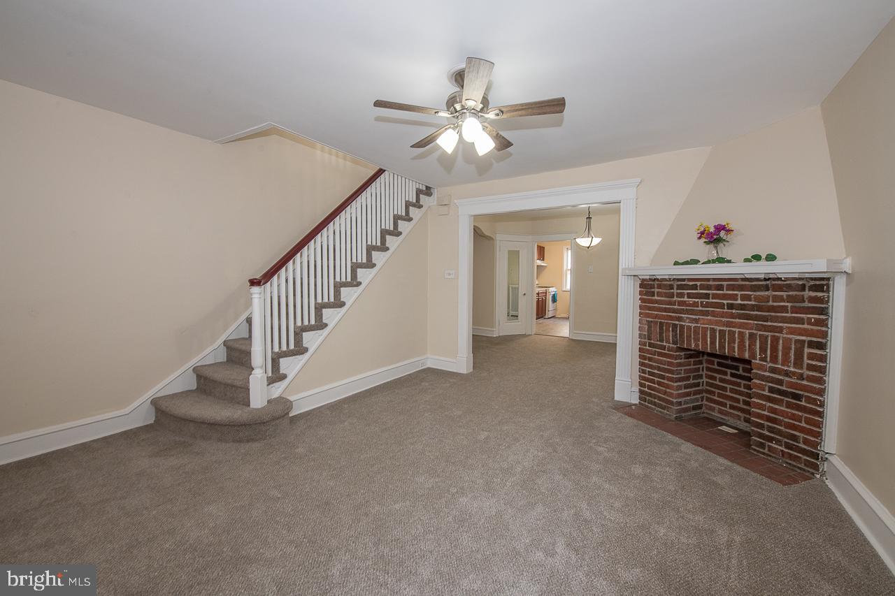 225 Kingston Road Upper Darby, PA 19082 - Photo 9 of 50