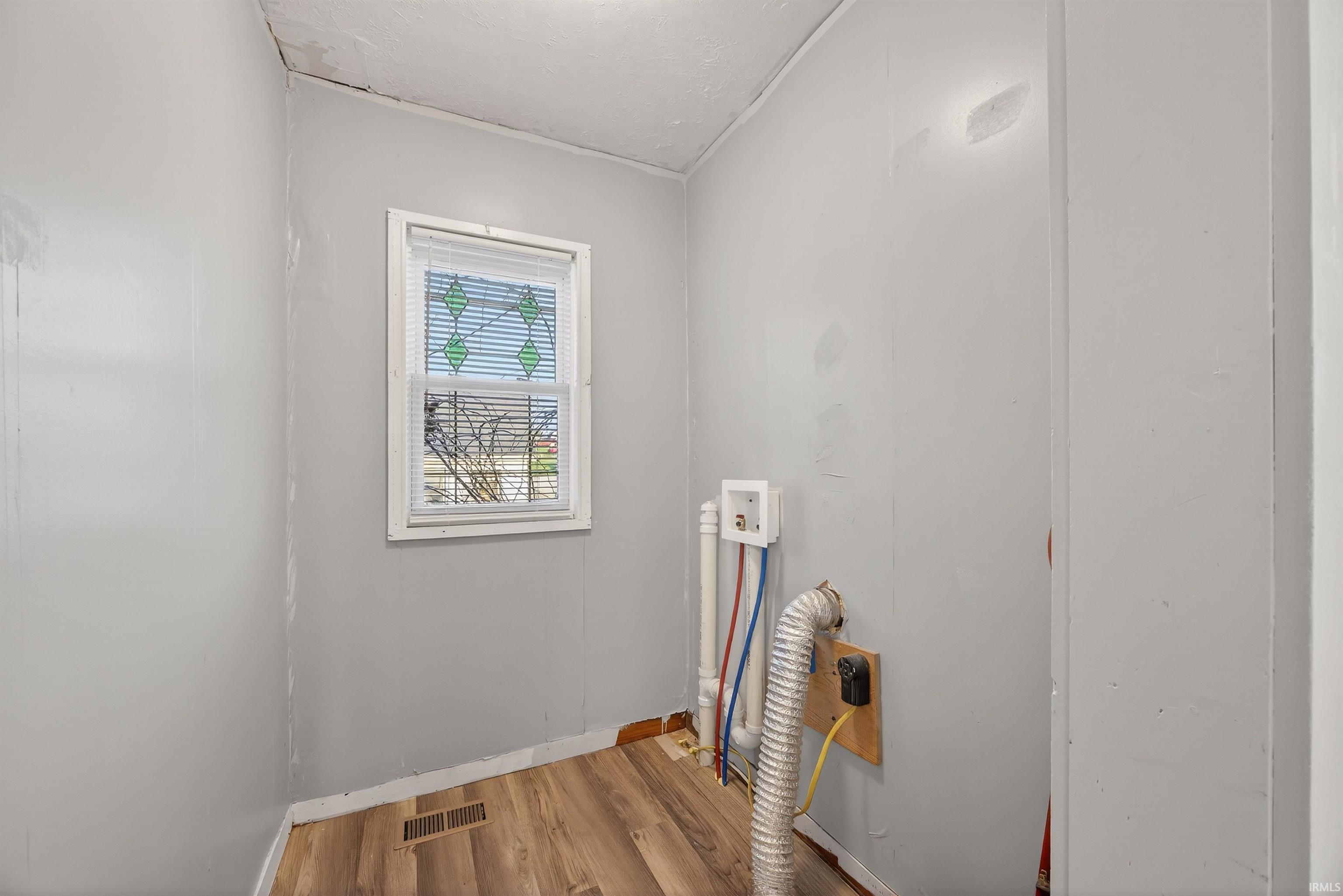 708 15th Street Bedford, IN 47421 - Photo 17 of 36