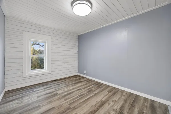 $175,000 | 708 15th Street, Bedford, IN 47421