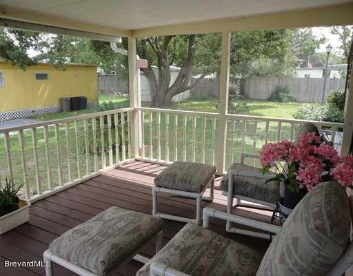 6828 Mediterranean Road Orlando, FL 32822 - Photo 3 of 10 6828 Mediterranean Porch View
