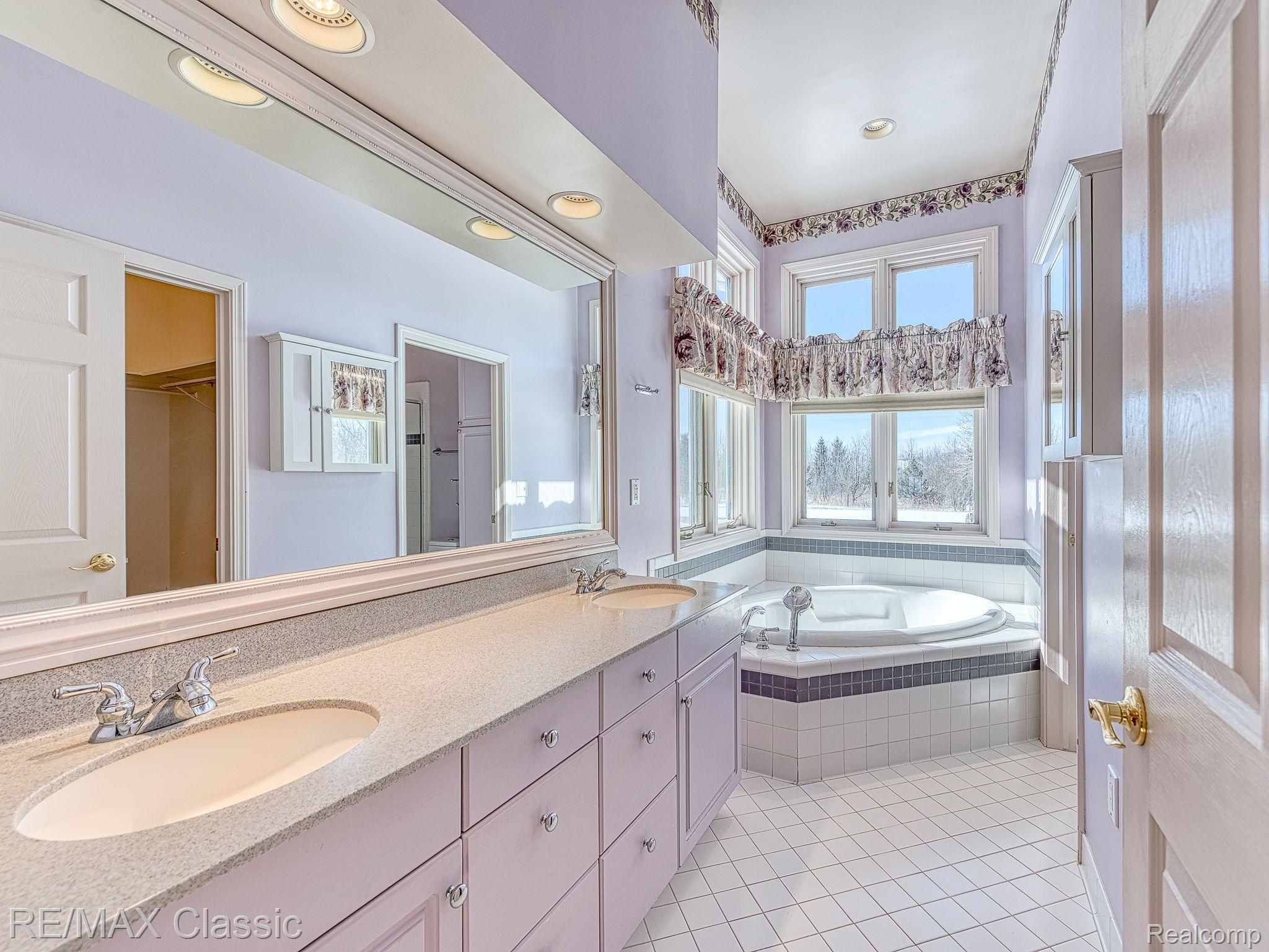 6859 Earhart Road South Lyon, MI 48178 - Photo 22 of 45 Gallery Image 22