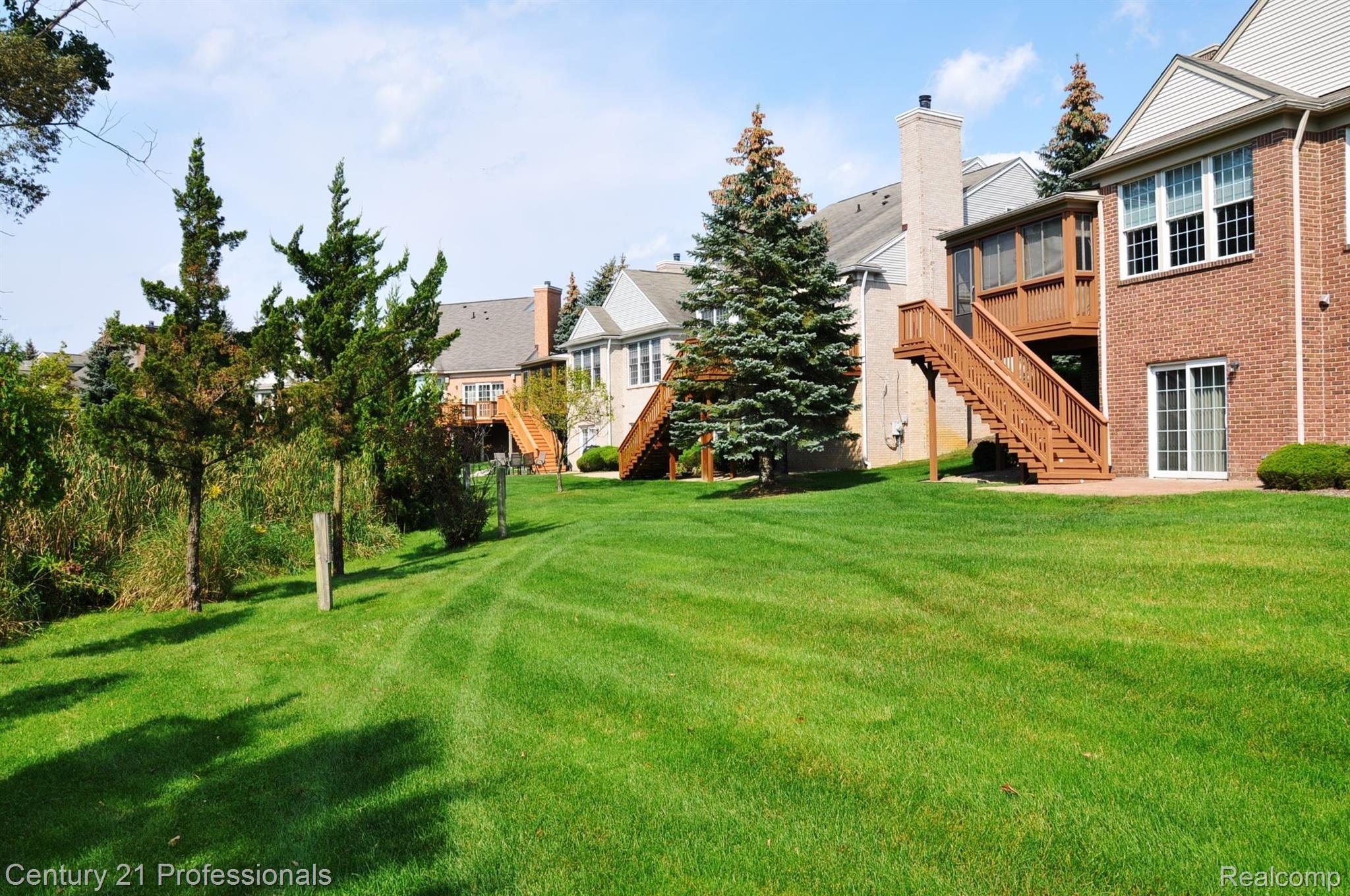 3725 Tremonte Circle Rochester, MI 48306 - Photo 9 of 50 9DSC_1033.JPG