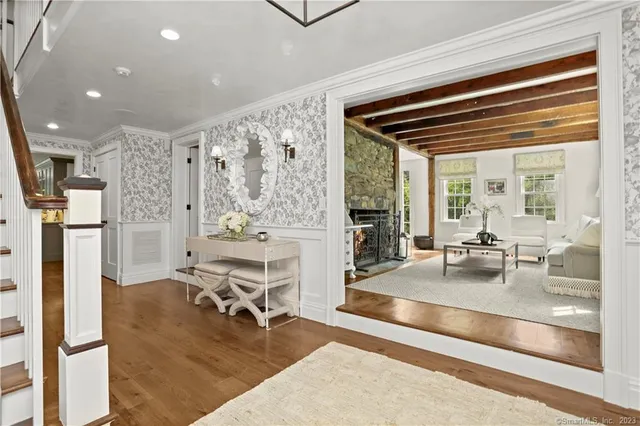 a view of a living room