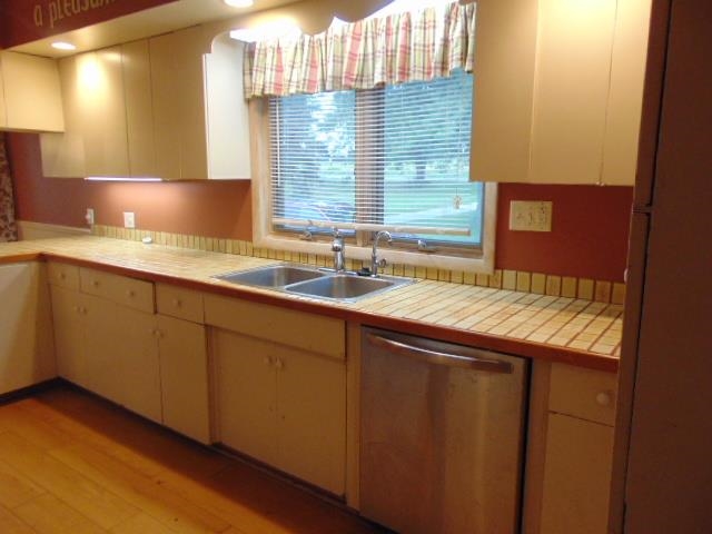 1234 North State Road Ithaca, MI 48847 - Photo 10 of 47 1888927-9.JPG