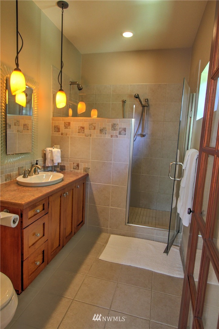 1373 Gulf Road Point Roberts, WA 98281 - Photo 22 of 25 Gallery Image 22