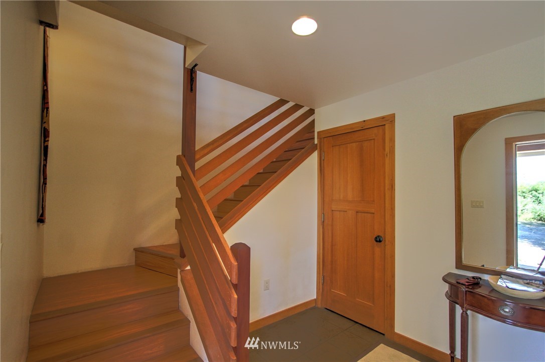 1373 Gulf Road Point Roberts, WA 98281 - Photo 24 of 25 Gallery Image 24