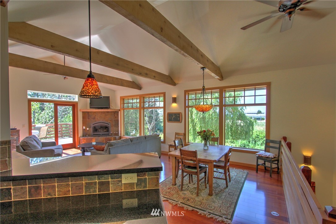 1373 Gulf Road Point Roberts, WA 98281 - Photo 4 of 25 Gallery Image 4