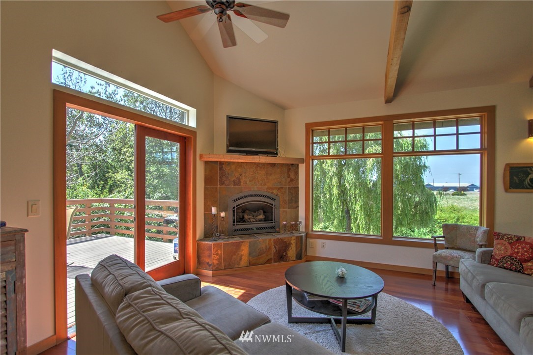 1373 Gulf Road Point Roberts, WA 98281 - Photo 8 of 25 Gallery Image 8