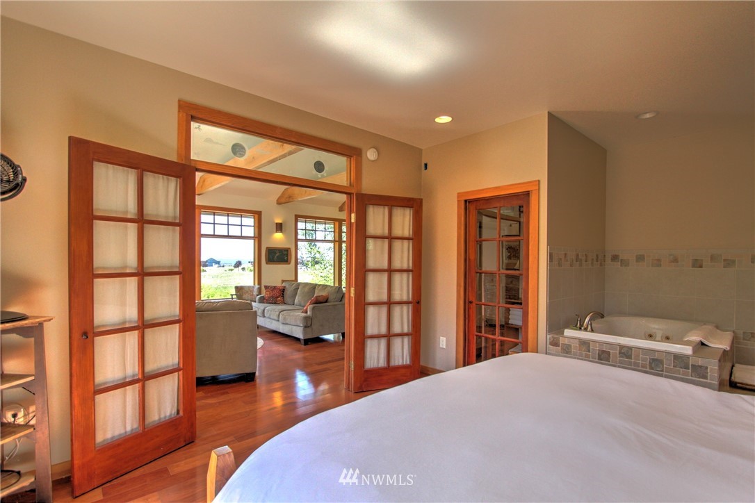 1373 Gulf Road Point Roberts, WA 98281 - Photo 10 of 25 Gallery Image 10