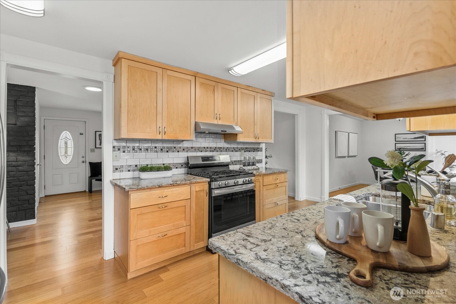13508 Wigen Road Lynnwood, WA 98087 - Photo 8 of 28