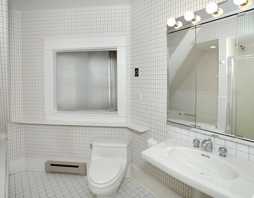 110 Manor Road Delmont, PA 15626 - Photo 13 of 15 Full Bath.