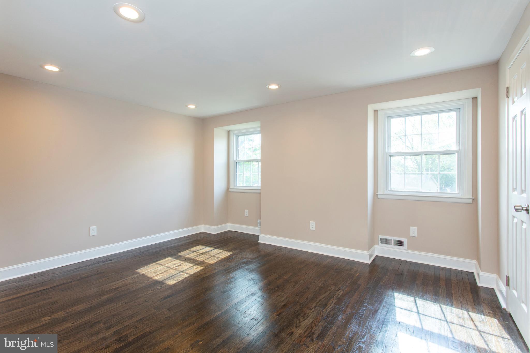 28 Candlestick Road Clementon, NJ 08021 - Photo 13 of 25 Main Bedroom