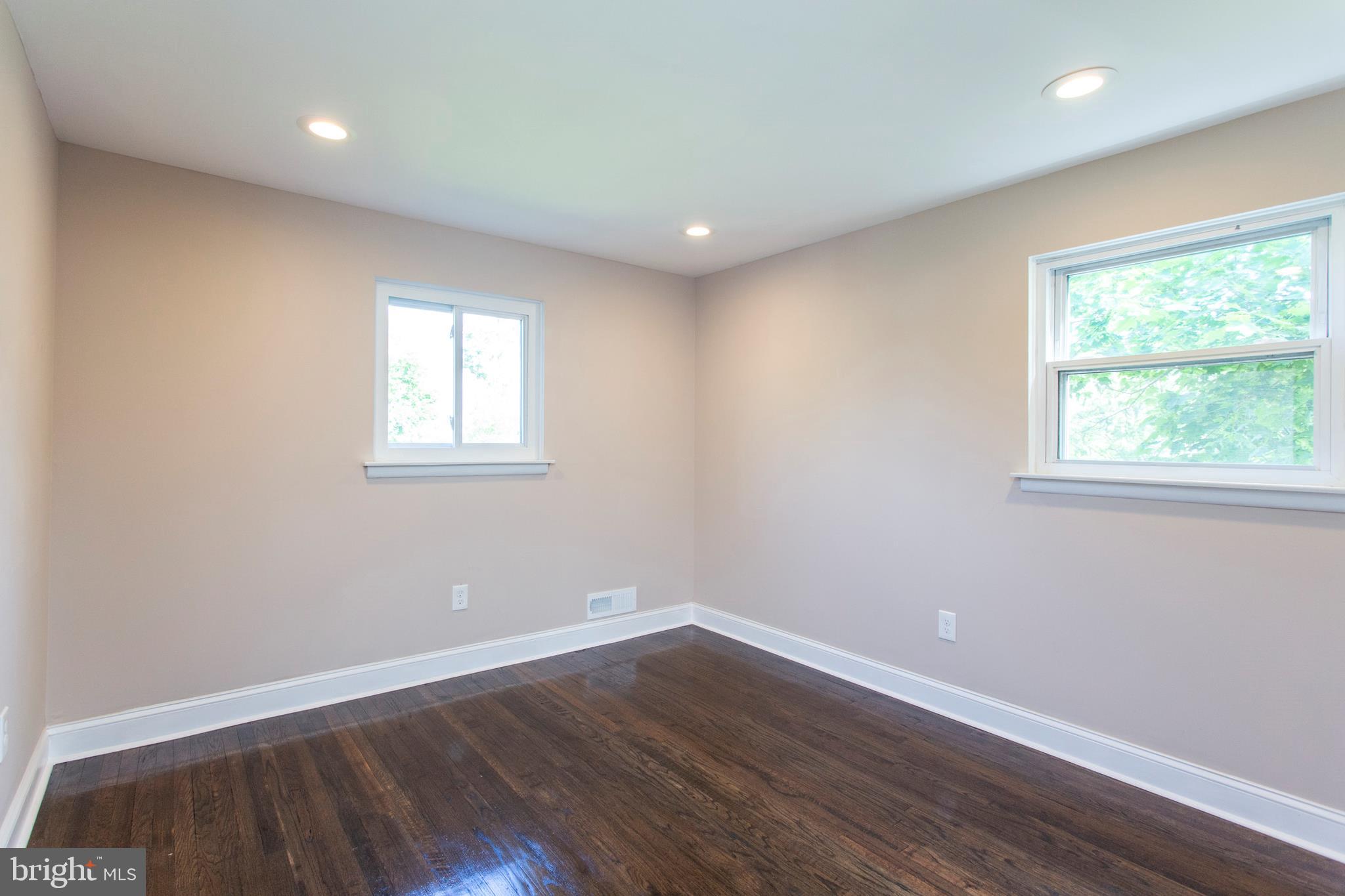 28 Candlestick Road Clementon, NJ 08021 - Photo 17 of 25 Bedroom 3