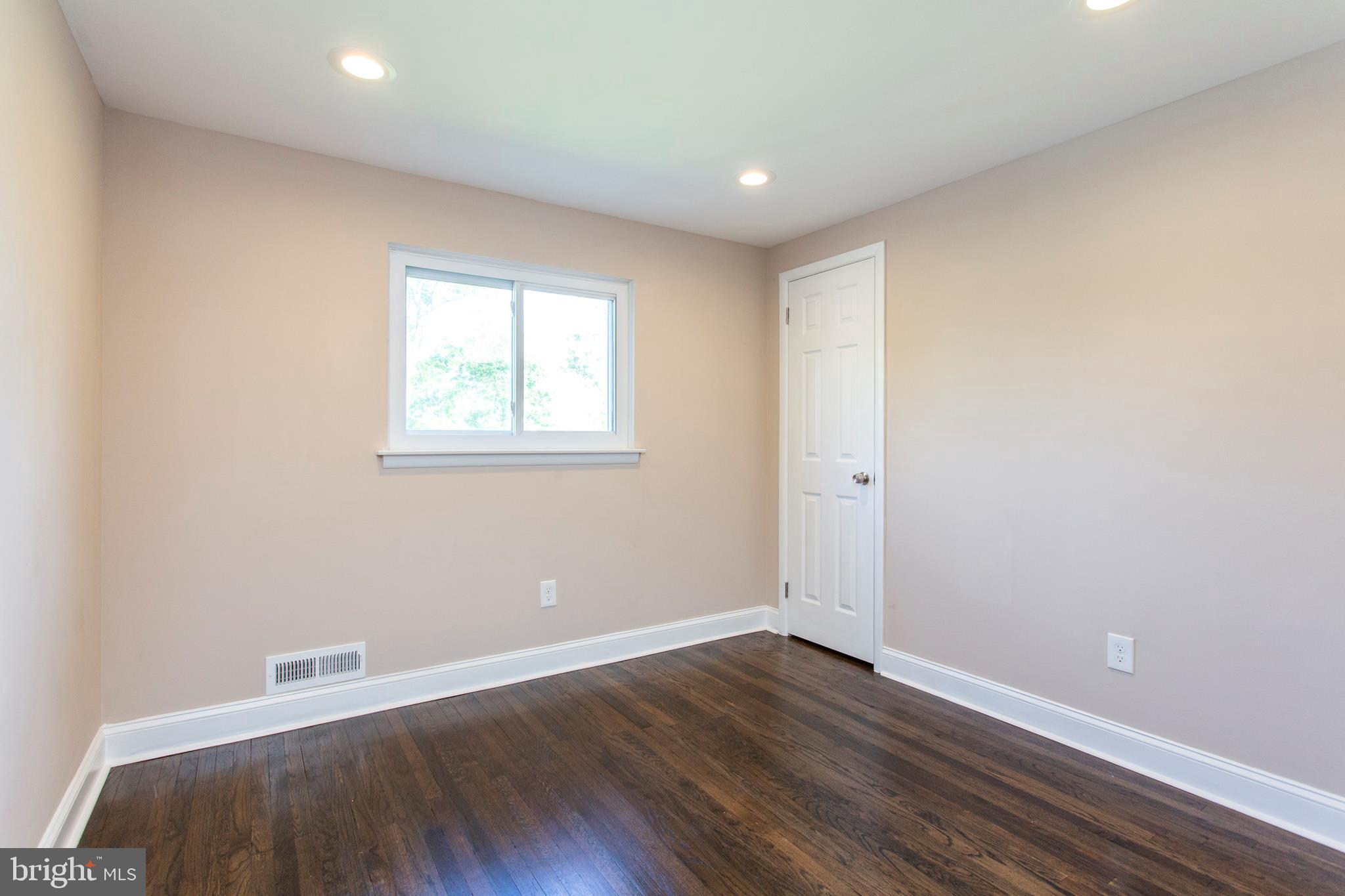 28 Candlestick Road Clementon, NJ 08021 - Photo 19 of 25 Bedroom 4