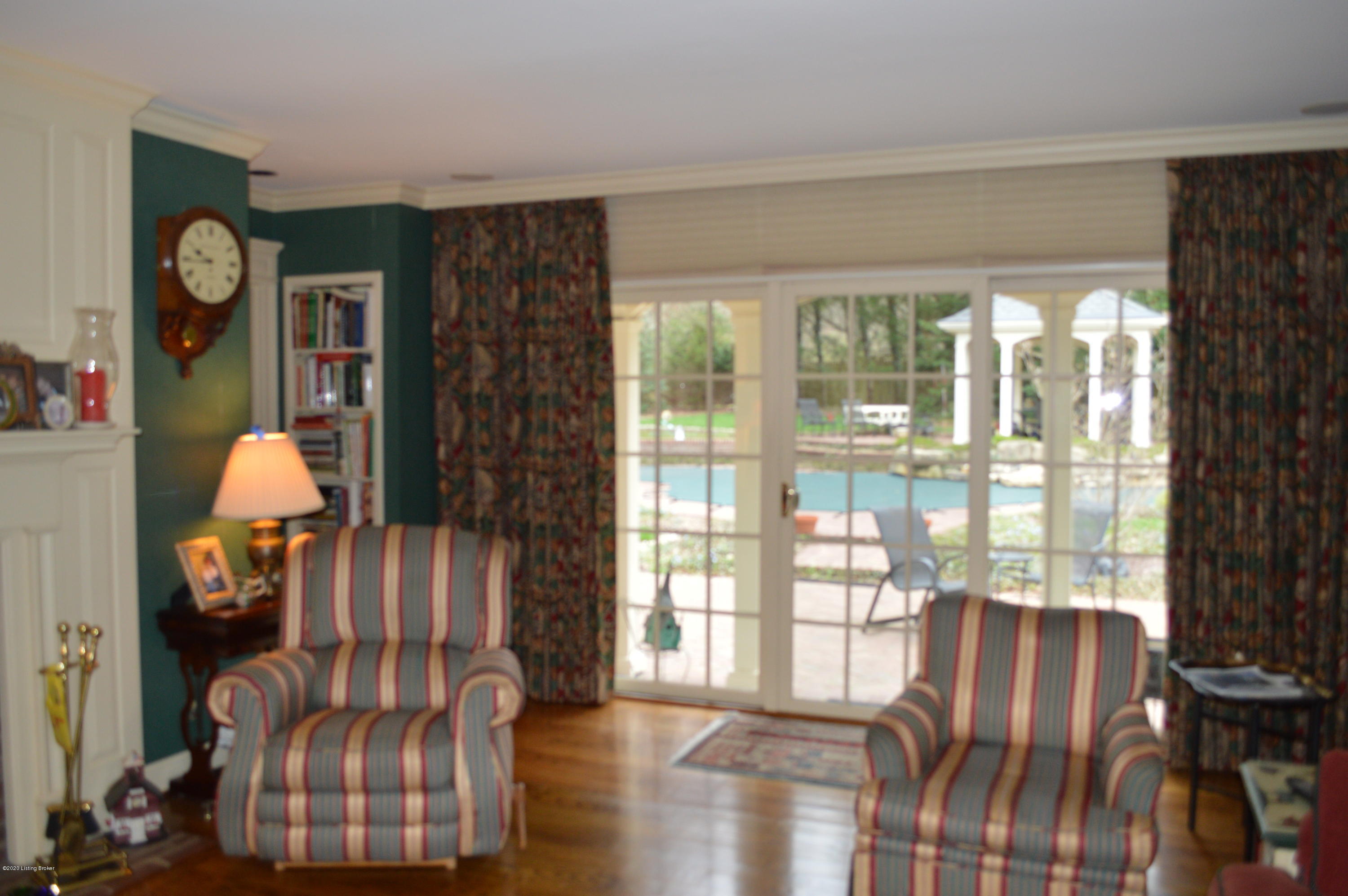 1605 Evergreen Road Anchorage, KY 40223 - Photo 28 of 72 DSC_1014