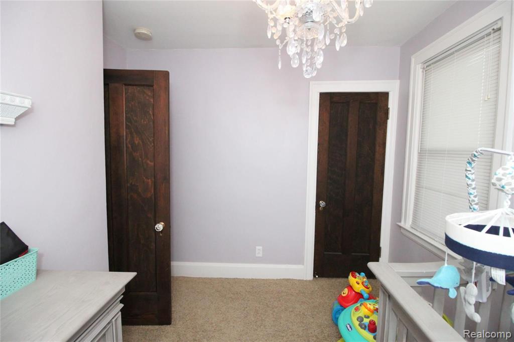 1376 Bedford Road Grosse Pointe Park, MI 48230 - Photo 34 of 49