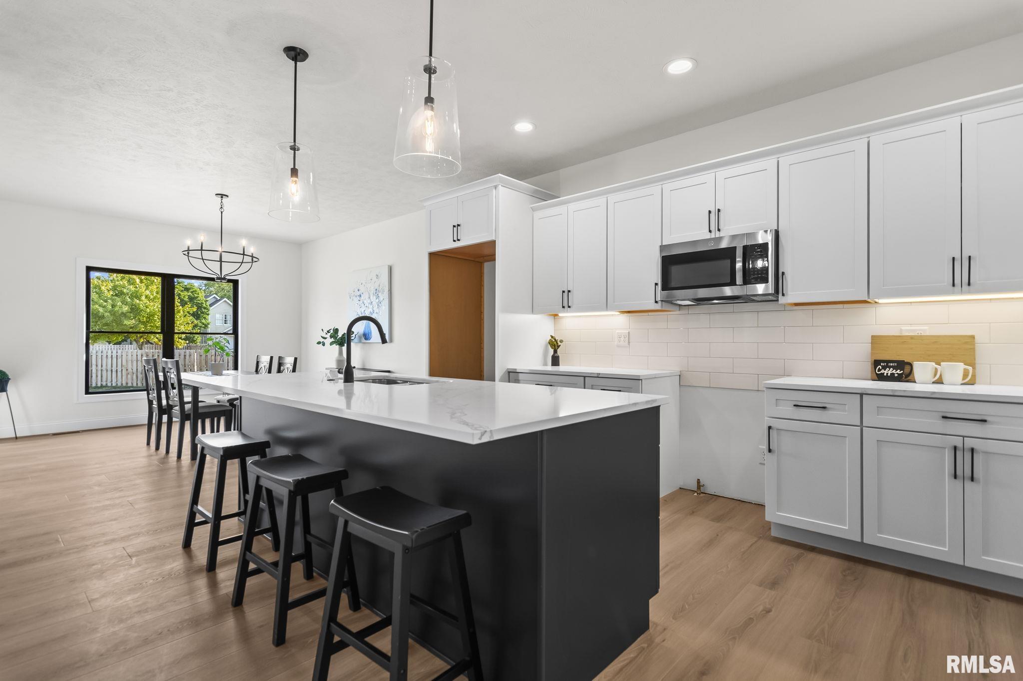 3200 Greenbriar Drive Springfield, IL 62711 - Photo 12 of 39