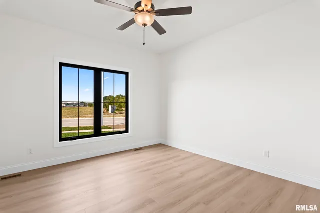 $439,900 | 3200 Greenbriar Drive, Springfield, IL 62711