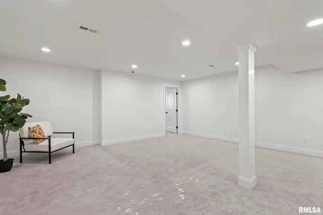 $439,900 | 3200 Greenbriar Drive, Springfield, IL 62711