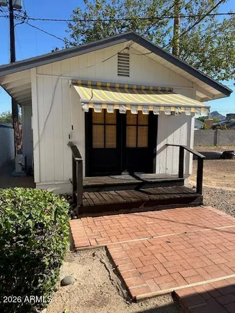 $995 | 1340 East Missouri Avenue, Unit 1/2, Phoenix, AZ 85014
