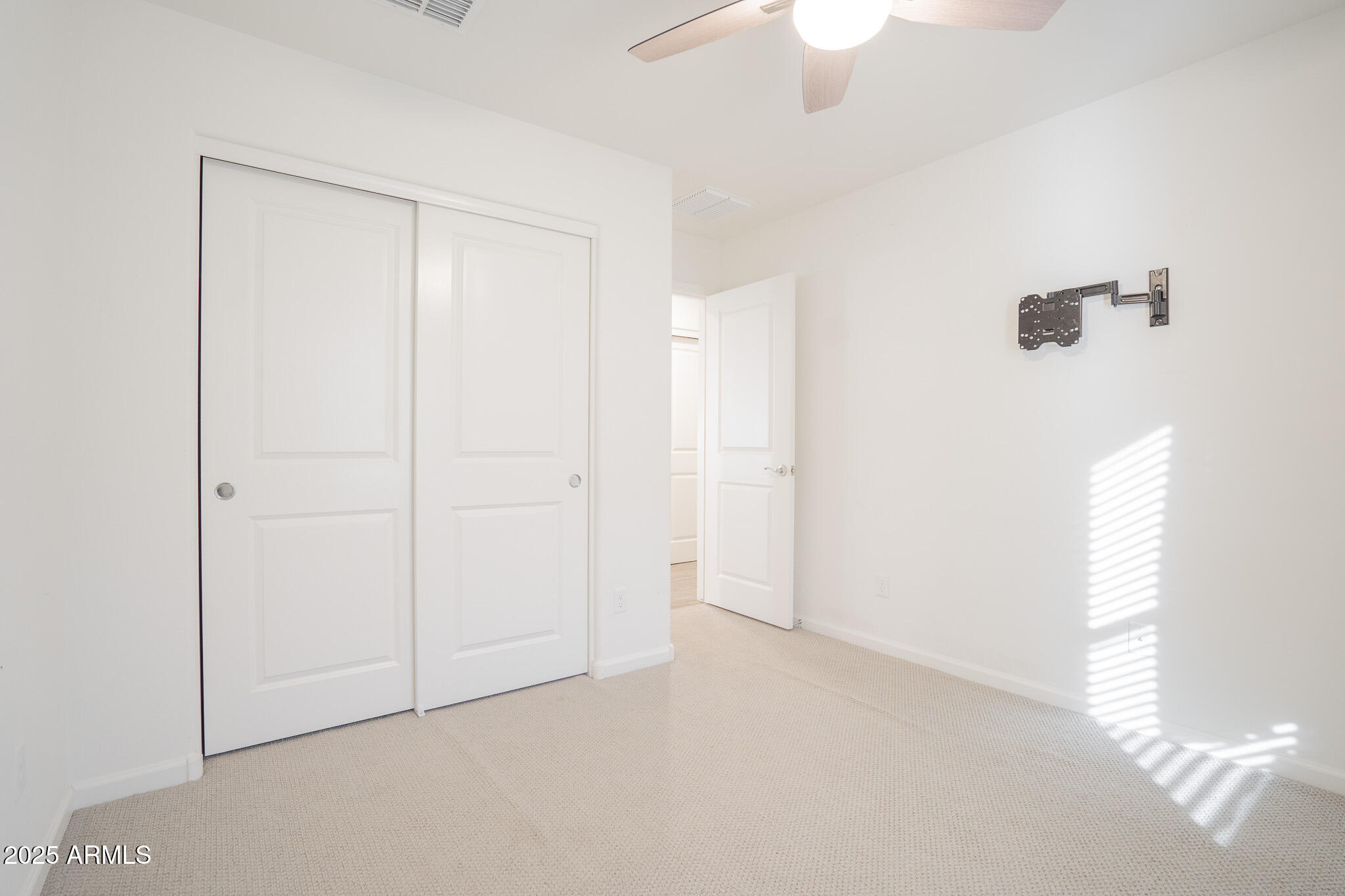 3417 West Alta Vista Road Phoenix, AZ 85041 - Photo 11 of 33 DSC05699