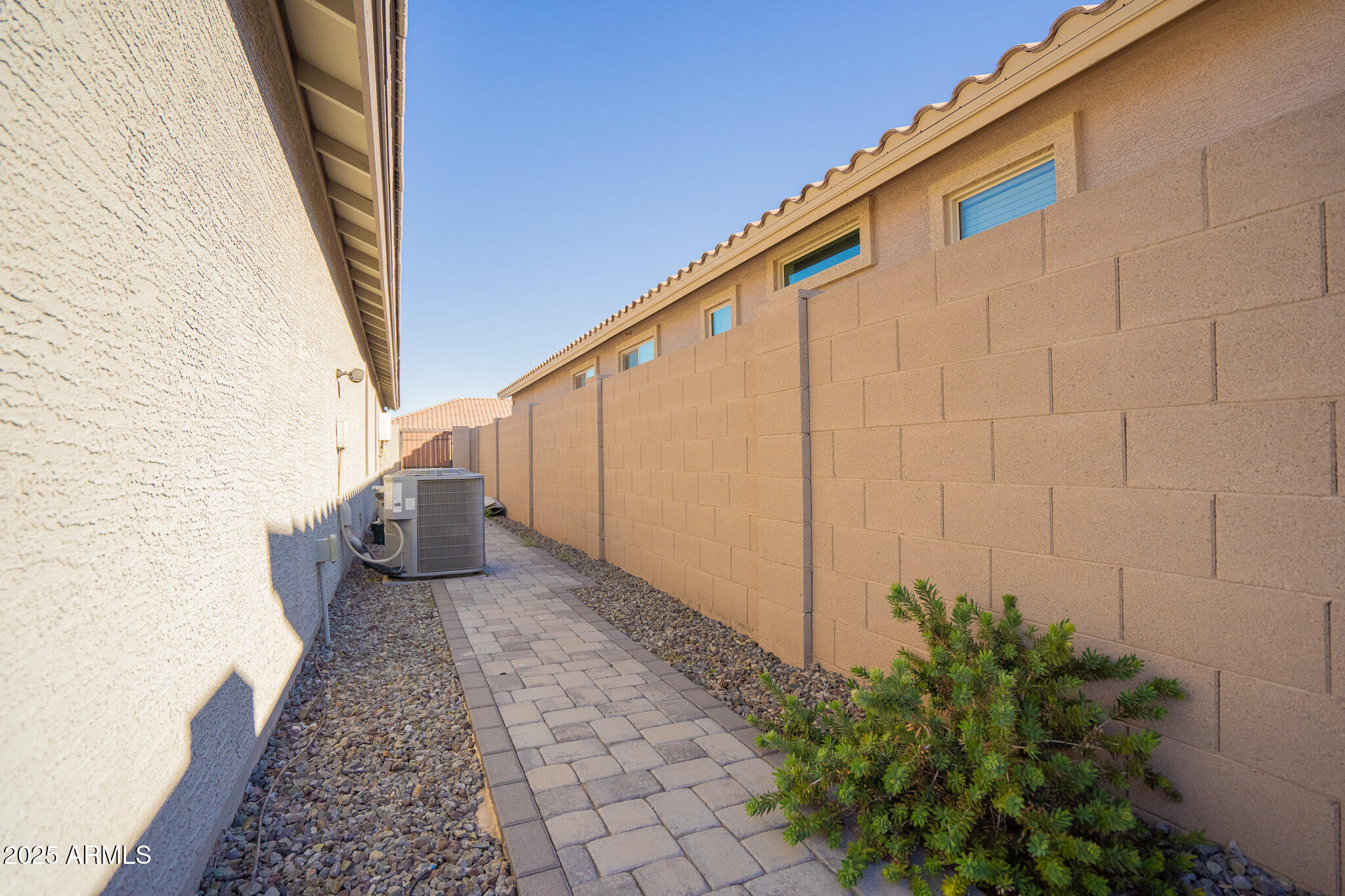 3417 West Alta Vista Road Phoenix, AZ 85041 - Photo 28 of 33 DSC05755