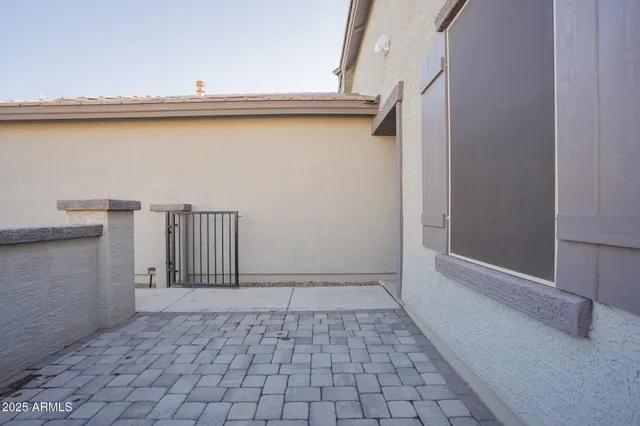 $2,295 | 3417 West Alta Vista Road, Phoenix, AZ 85041