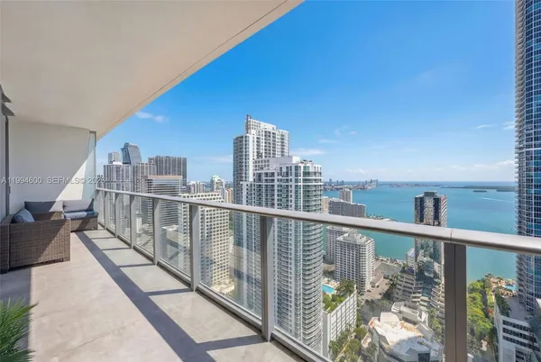 $7,500 | 1010 Brickell Avenue, Unit 4203, Miami, FL 33131