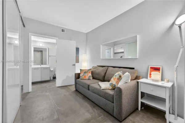 $7,500 | 1010 Brickell Avenue, Unit 4203, Miami, FL 33131