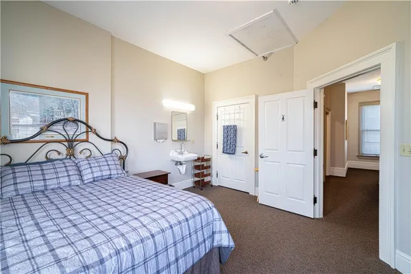 $269,900 | 528 North 8th Street, St. Joseph, MO 64501