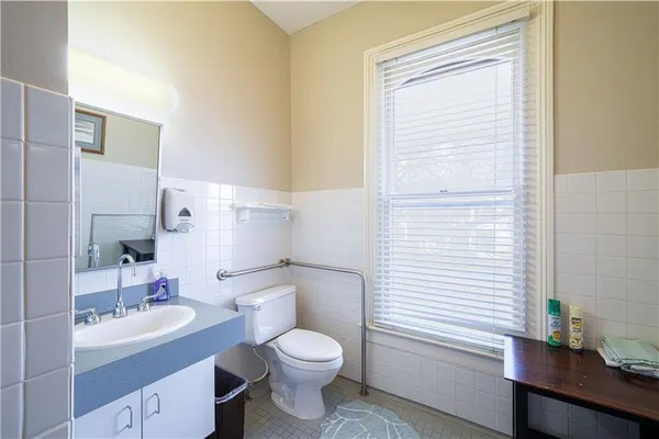 $269,900 | 528 North 8th Street, St. Joseph, MO 64501
