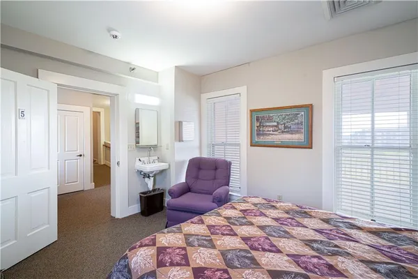 $269,900 | 528 North 8th Street, St. Joseph, MO 64501