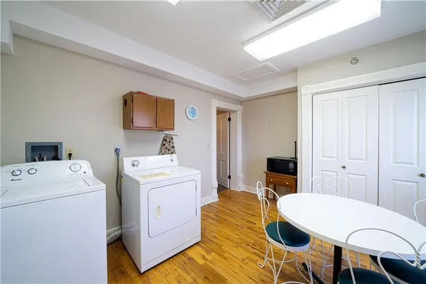$269,900 | 528 North 8th Street, St. Joseph, MO 64501