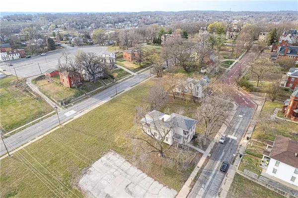 $269,900 | 528 North 8th Street, St. Joseph, MO 64501
