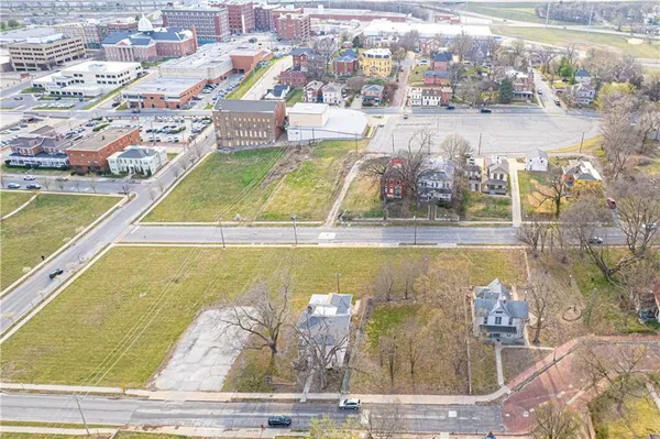 $269,900 | 528 North 8th Street, St. Joseph, MO 64501