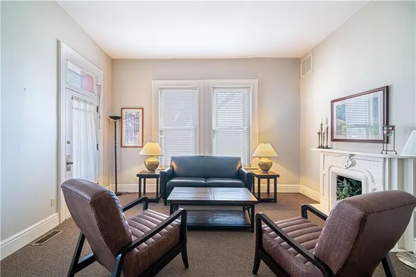 $269,900 | 528 North 8th Street, St. Joseph, MO 64501